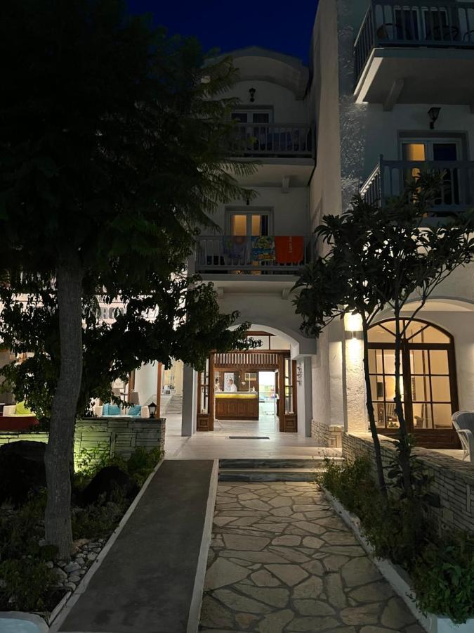 Theodorou Beach Hotel Apartments Psalidi  Bagian luar foto